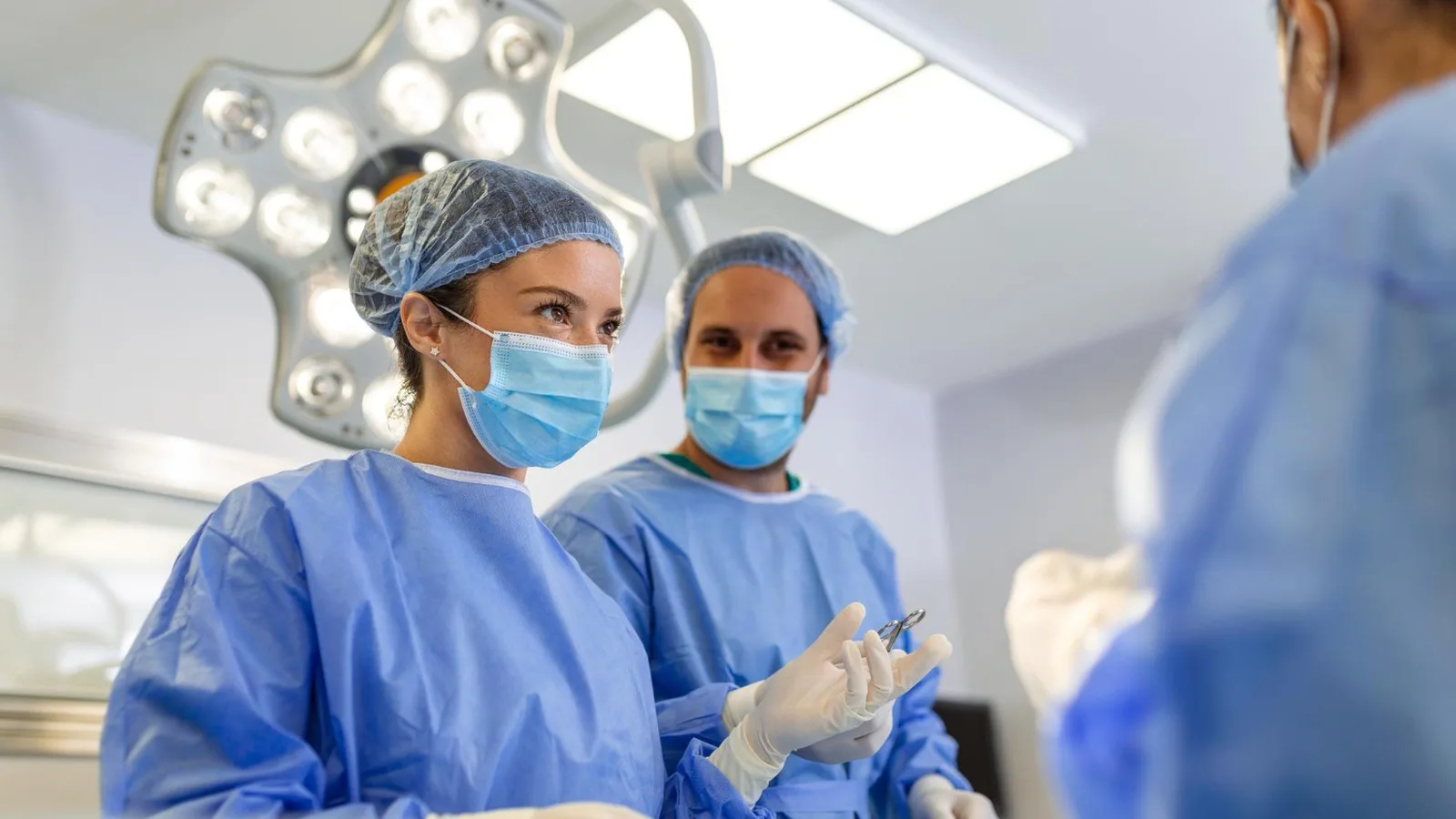 Cirujano general, cirugía bariátrica y gastrointestinal que acepta AXA México seguro de gastos médicos mayores en CDMX y Tlalnepantla